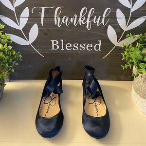 JESSICA SIMPSON WOMENS SATIN BLUE MANDAYSS BALLET FLATS  (EUC) Size 8M